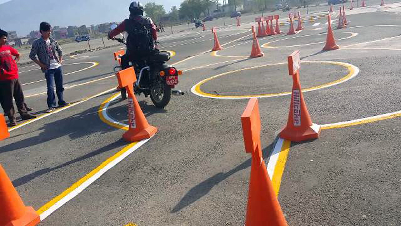 बिचौलियामार्फत ट्रायल नै नदिई घरघरमै लाइसेन्स