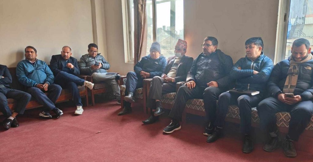 विमानस्थलमा अध्यागमन अधिकृत कुट्ने प्रहरीलाई कारबाही गर्न ‘अल्टिमेटम’ दिइँदै