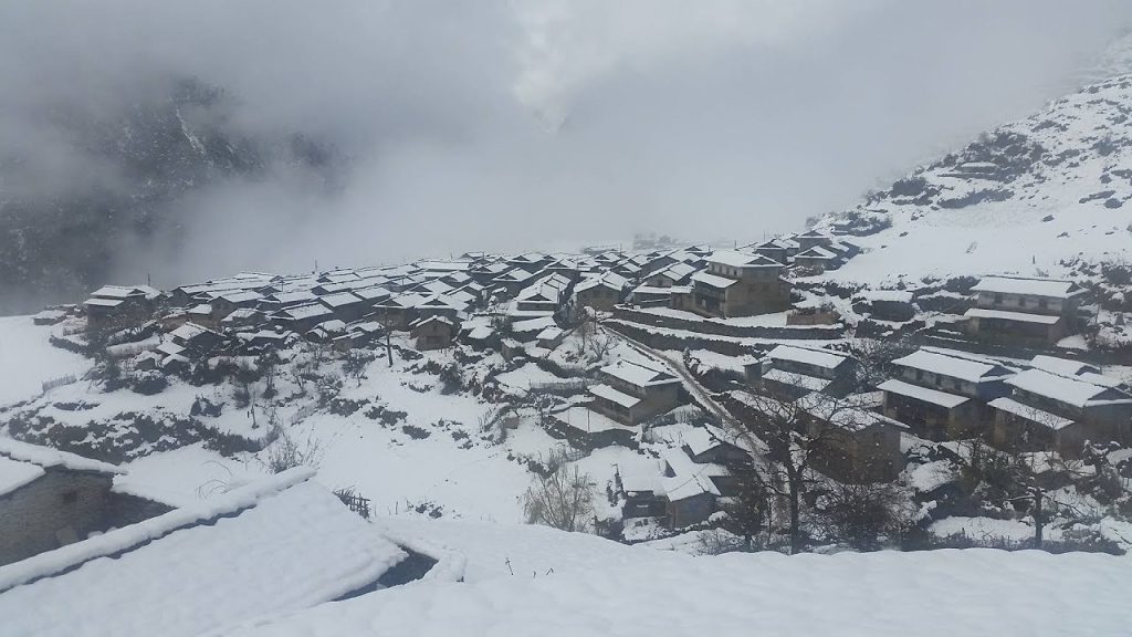 आजको मौसम : यी चार प्रदेशमा हिमपातको सम्भावना, तराईमा हुस्सु
