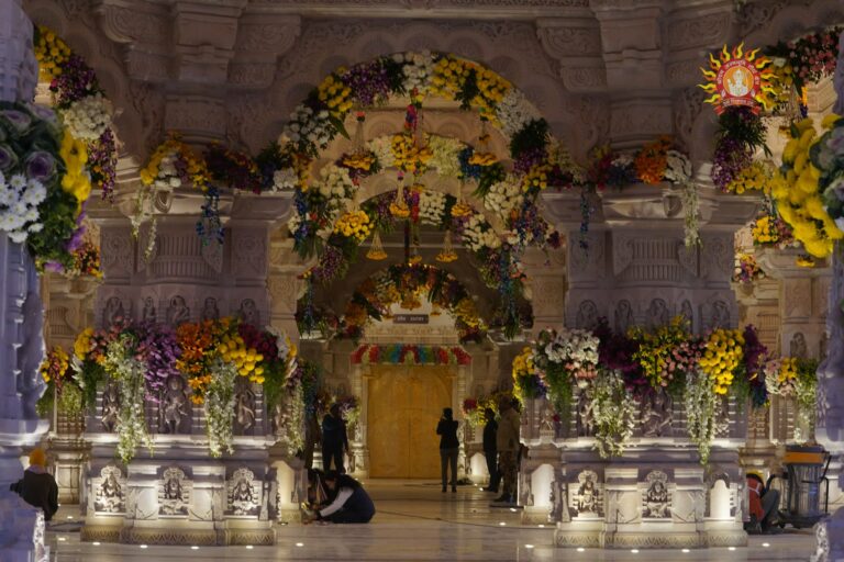 अयोध्यामा भव्य राम मन्दिरमा भगवान रामको प्राणप्रतिष्ठा हुँदै