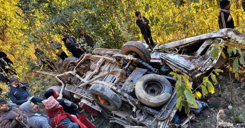 कालीकोटमा जीप दुर्घटना हुँदा ८ जनाको मृत्यु