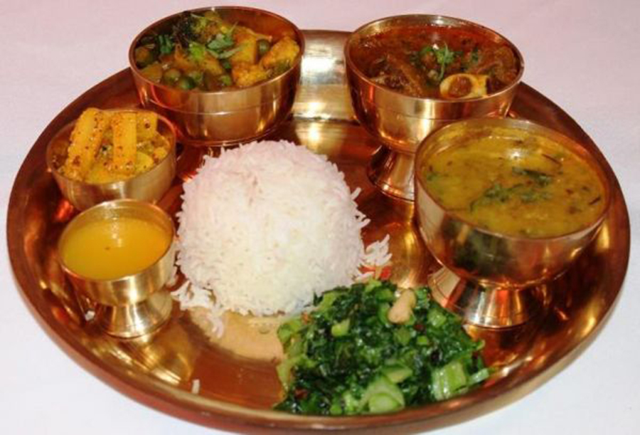 उमेरअनुसार कति खानु पर्दछ खाना ?