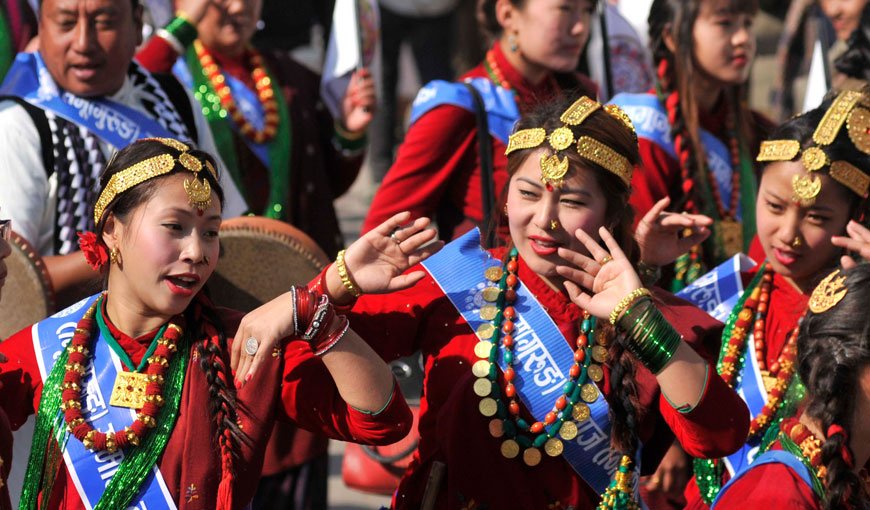आज शेर्पा समुदायको नयाँ वर्ष ग्याल्पो ल्होसार मनाउँदै