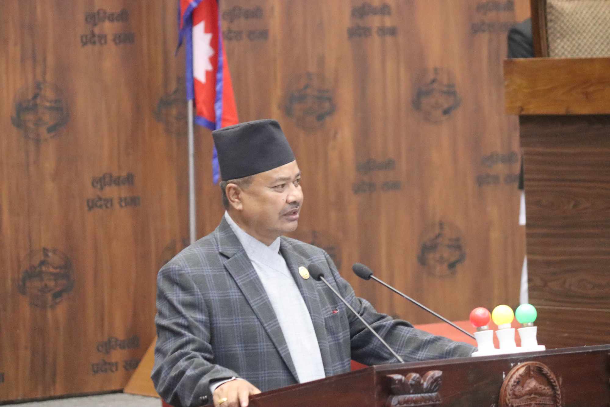 लुम्बिनी प्रदेशका मुख्यमन्त्री चौधरीले दिए राजीनामा