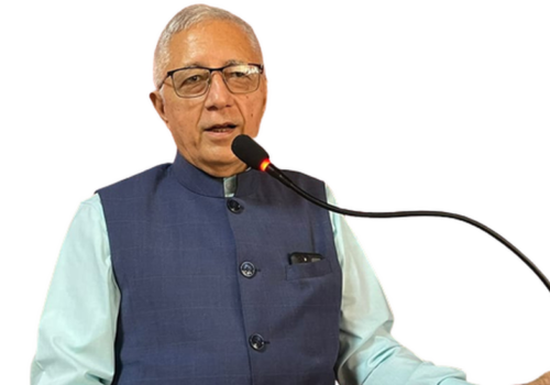 दुईटा पासपोर्ट भएका गृहमन्त्री र संसदका महासचिवलाई कानुन लाग्दैन ?