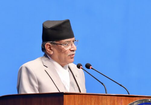 प्रधानमन्त्तीलाई प्रचण्डको चुनौती: २२ अर्ब बक्यौता उठाउने निर्णय मन्त्रिपरिषद्‍बाटै गर्न सक्नुहुन्छ ?