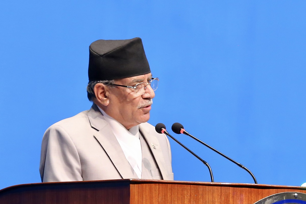 प्रधानमन्त्तीलाई प्रचण्डको चुनौती: २२ अर्ब बक्यौता उठाउने निर्णय मन्त्रिपरिषद्‍बाटै गर्न सक्नुहुन्छ ?