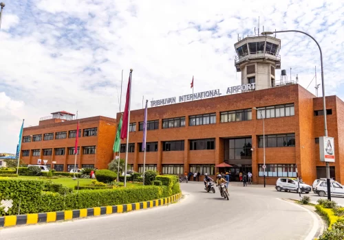 विमानस्थलबाट सुनसहित चार जना पक्राउ