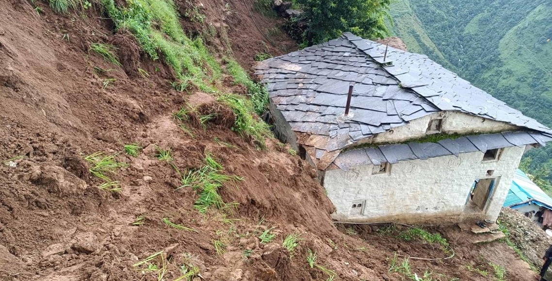 जाजरकोटमा पहिरोले पुरिएर बालकको मृत्यु