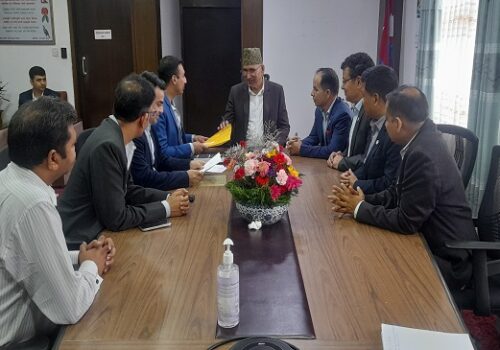 नेपालको अटोमोवाइल क्षेत्रमा देखा परेका समस्याहरुका सम्बन्धमा उपप्रधान तथा अर्थमन्त्रीसंग छलफल