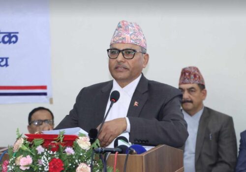 मौद्रिक नीतिले बैंक तथा वित्तीय संस्थाको कर्जा विस्तारमा सहज हुनेछ : गभर्नर अधिकारी