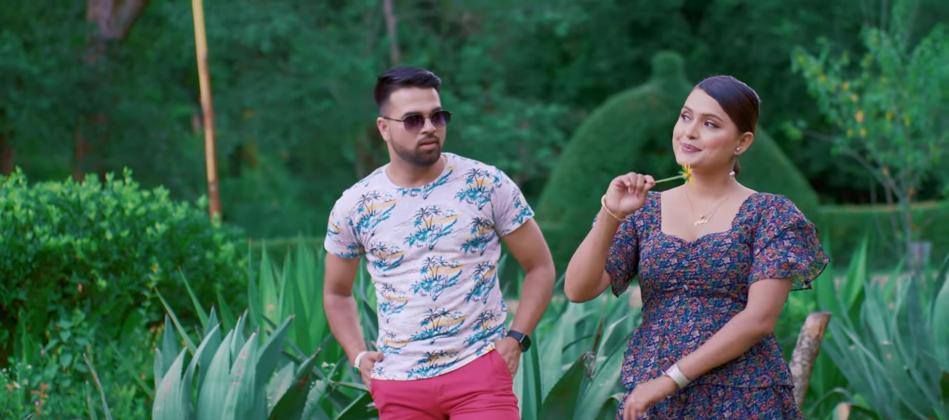 प्रितम श्रेष्ठको ‘मायालु’मा दिपिका र मुकुन्दको रोमान्स ( भिडियो )