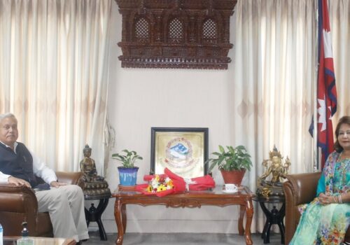 परराष्ट्रमन्त्री आरजु र भारतीय राजदूतबीच भेट