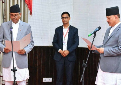 महान्यायाधिवक्ता बडालले लिए शपथ