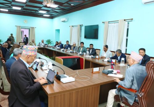 २ बजे मन्त्रिपरिषद् बैठक बस्दै