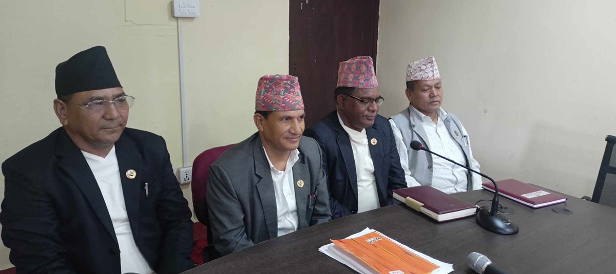 कर्णाली सरकारबाट बाहिरियो माओवादी, पहिलो पटक प्रमुख प्रतिपक्षी