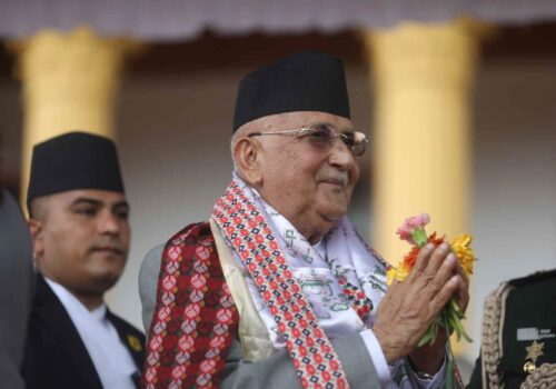 प्रधानमन्त्री ओली स्वदेश फर्किदै