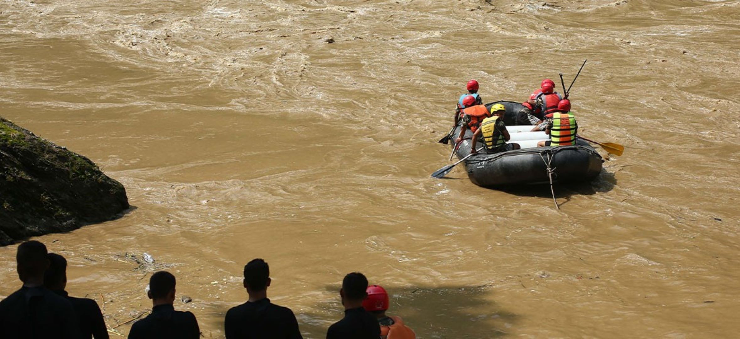त्रिशूलीमा बेपत्ता बस र यात्रु खोज्न चीनसँग पनि सहयोग मागिंदै