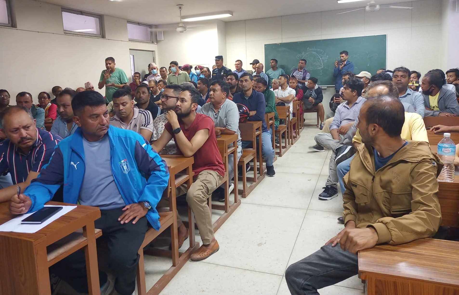 मृतकका परिवारले माग पूरा नभएसम्म शव नबुझ्ने