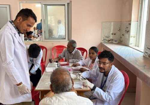 कपिलवस्तुको कृष्णनगरमा निःशुल्क स्वास्थ्य शिविर