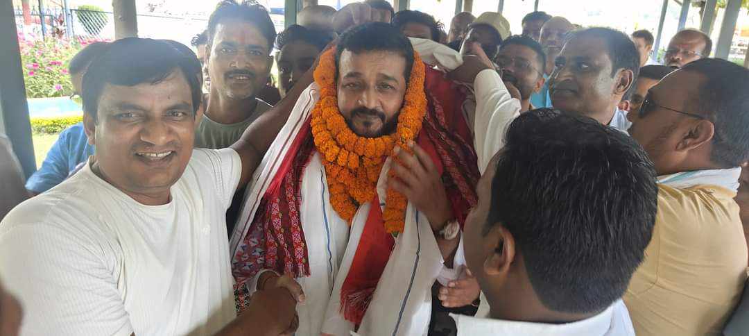 नेपाल सरकारका खानेपानी मन्त्री प्रदीप यादवलाई गृह जिल्ला पर्सामा भब्य स्वागत
