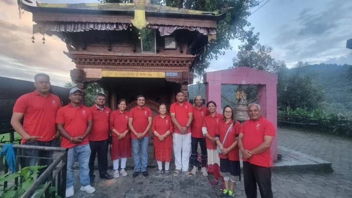 गुण्डुको खानेपानी चुनावमा नगरपालिकाका कर्मचारीहरु आचारसंहिता विपरित प्रचारमा