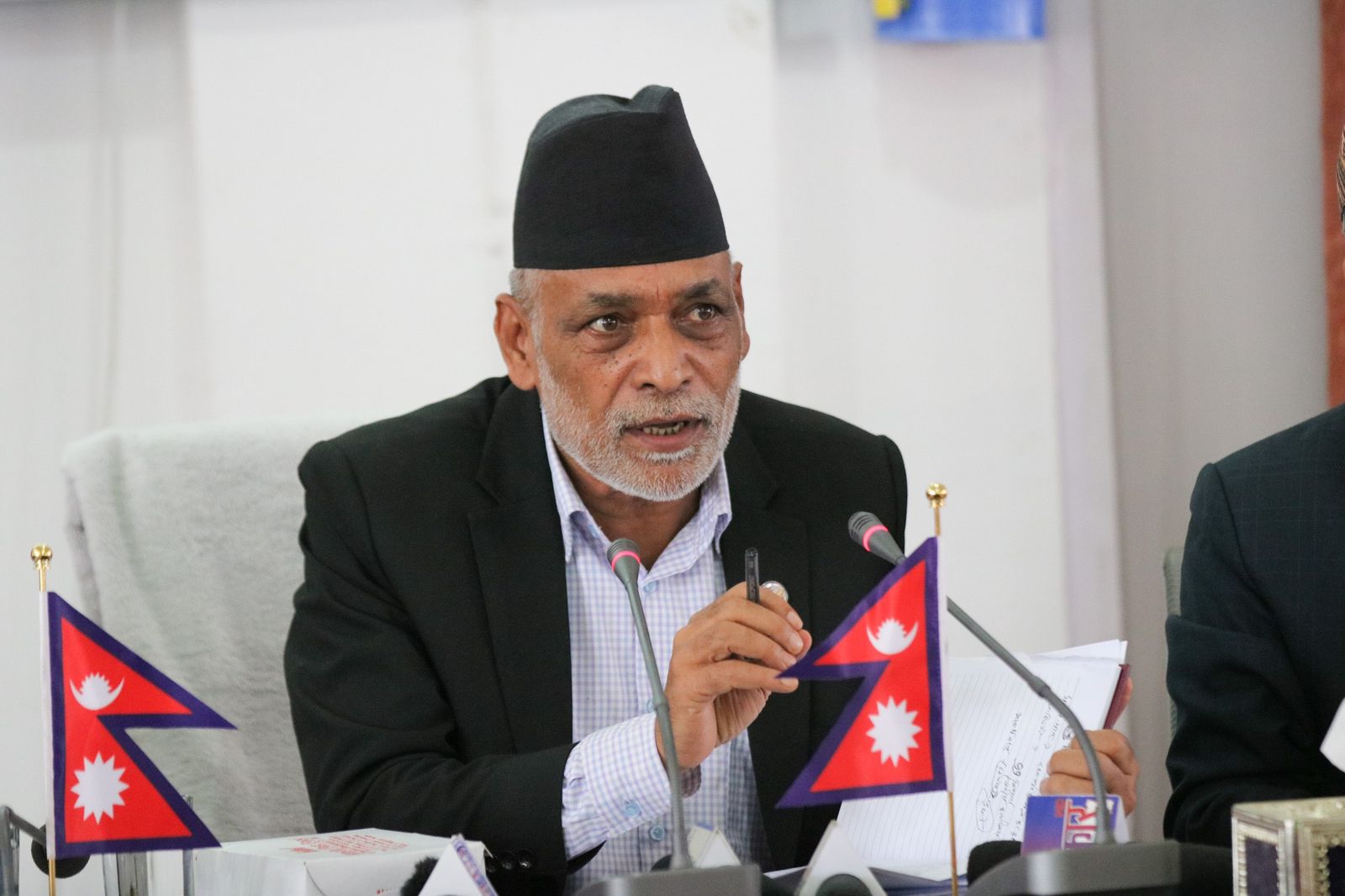 गण्डकी गाउँपालिकामा विषादी प्रयोगको अवस्था बुझ्न कृषि मन्त्री अधिकारीले गठन गरे कार्यदल