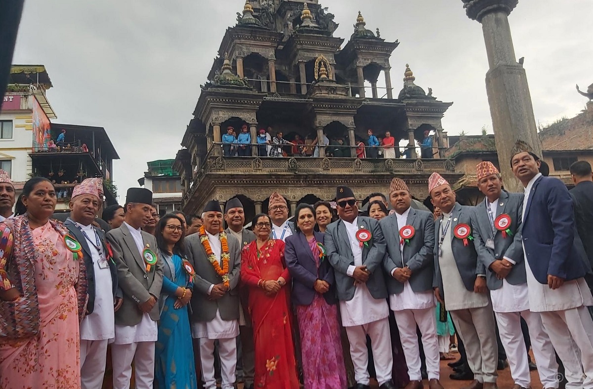राष्ट्रपति पौडेलले गरे कृष्णमन्दिरमा पूजाआराधना