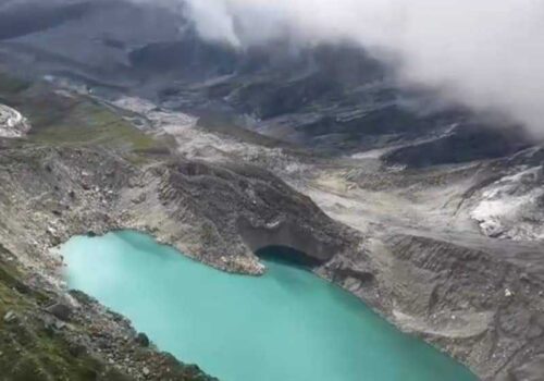 दुईवटा पोखरी फुटेपछि थामेखोलामा बाढी, अझै जोखिम रहेको निष्कर्ष