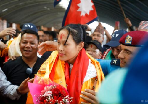 ऐतिहासिक रजत पदक जितेकी एरिकालाई त्रिभुवन विमानस्थलमा भव्य स्वागत