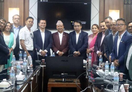 ‘बाढी पीडित जलविद्युतका माग छिटो पुरा गरिदिनुस, कित सक्दिन भनेर हात उठाइदिनुस’ : इप्पान अध्यक्ष कार्की