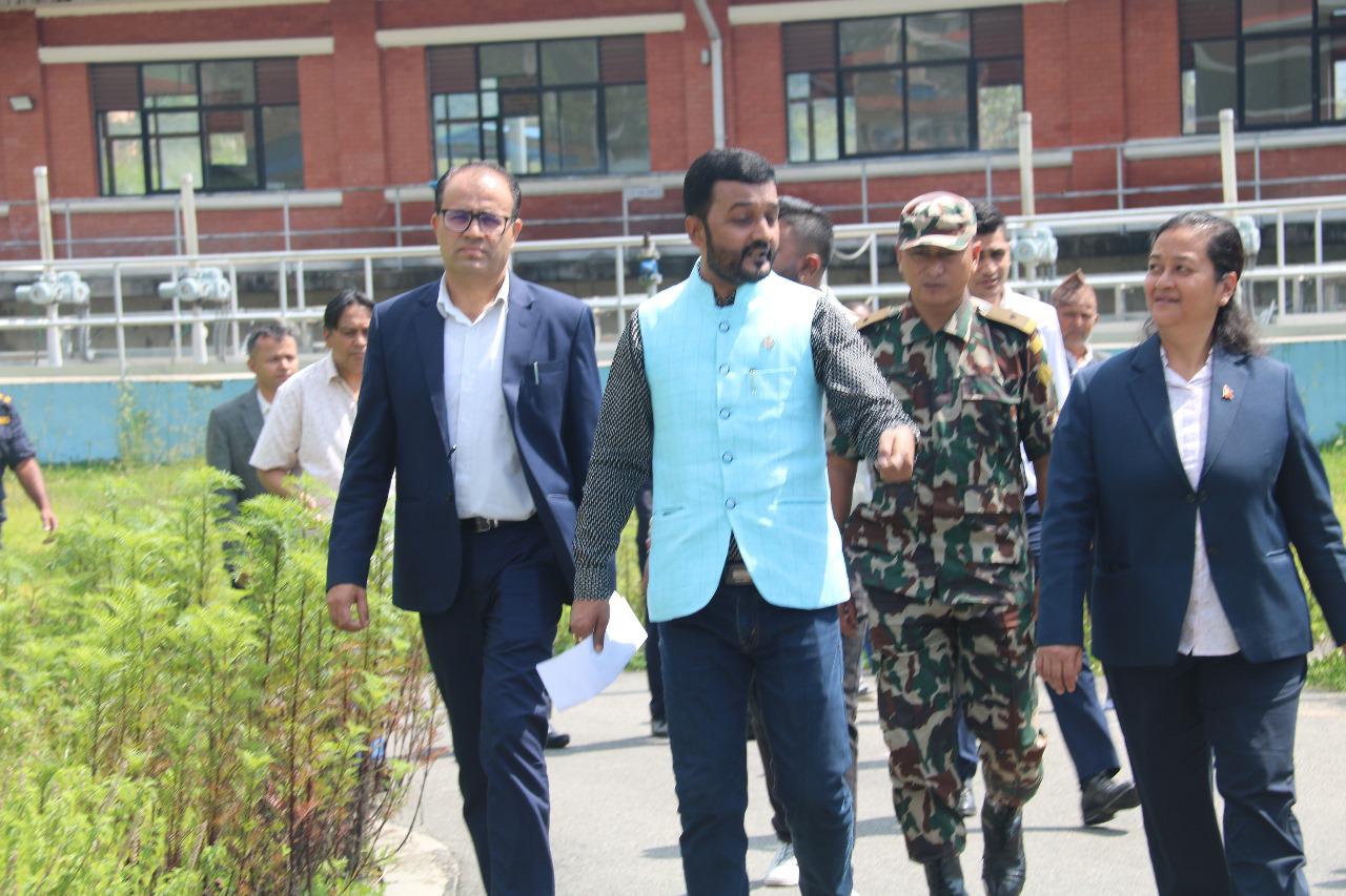 बाढीले क्षति पुर्‍याएको स्थानमा पुन:स्थापना गरी खानेपानी आपूर्ति छिटो सुचारु गर्न मन्त्री प्रदीप यादवको निर्देशन