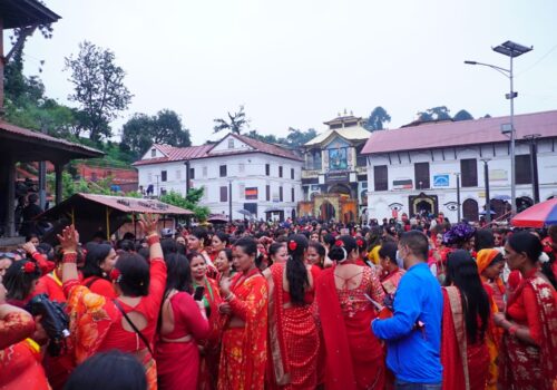 पशुपतिमा हरितालिका तीज पर्वको रौनक {फोटो फिचर}