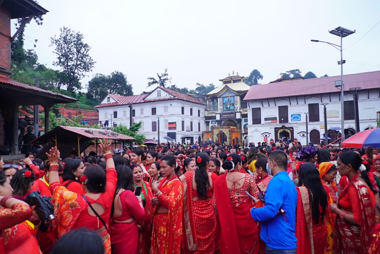 पशुपतिमा हरितालिका तीज पर्वको रौनक {फोटो फिचर}