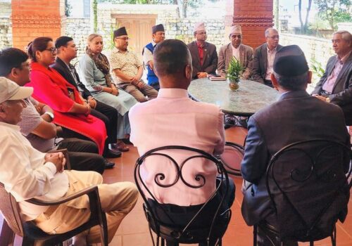 एमाले नेताको टोली देउवा निवासमा, नदी किनारका संरचनाका विषयमा छलफल