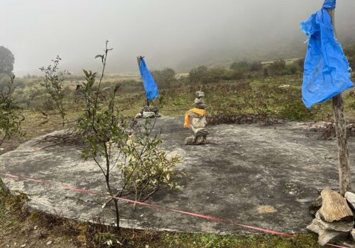 गोरखाका गाउँलेले हेलिप्याडमा ढुङ्गा थुपारेर रोके उडान, कारण यस्तो छ