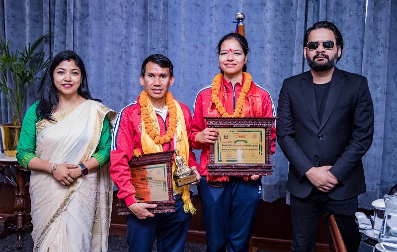 तेक्वान्दो खेलाडी पलेशा गोवर्धनलाई काठमाण्डौ महानगरपालिकाको नगदसहित सम्मान