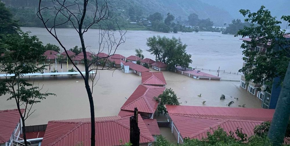 क्वालिटी रिर्सोटको एकतलासम्म सुनकोशीको बाढी पस्यो