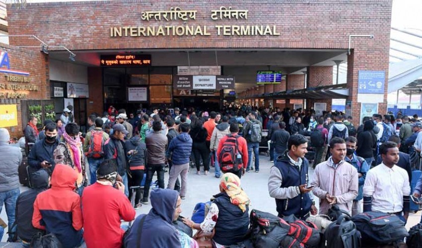 असोजमा मात्रै ५३ हजार नेपाली कामका लागि विदेशिए