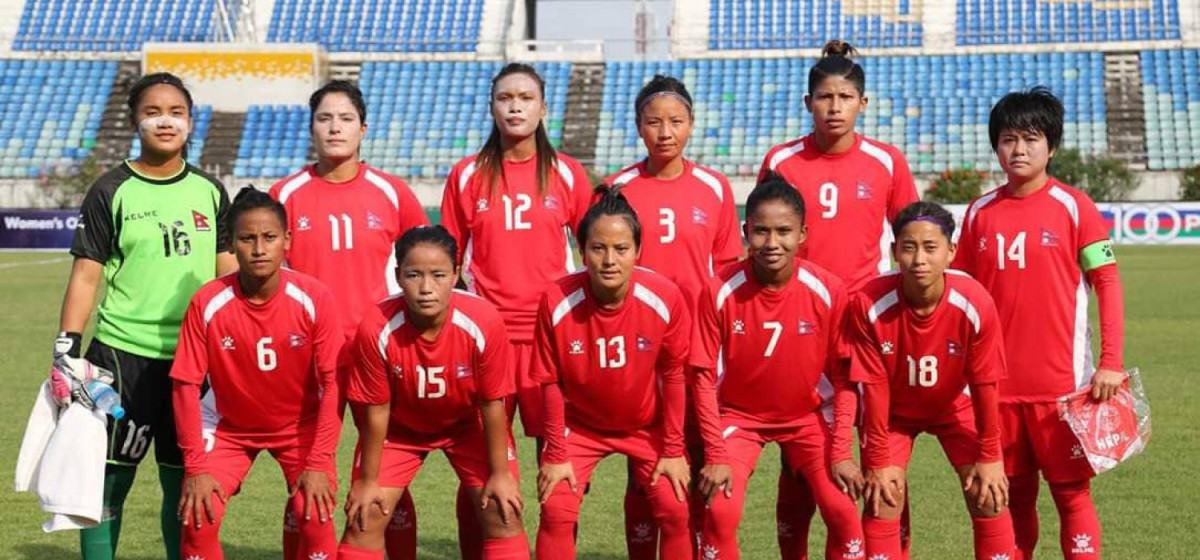 साफ महिला च्याम्पियनसिप फुटबलमा नेपाल र माल्दिभ्स खेल्दै