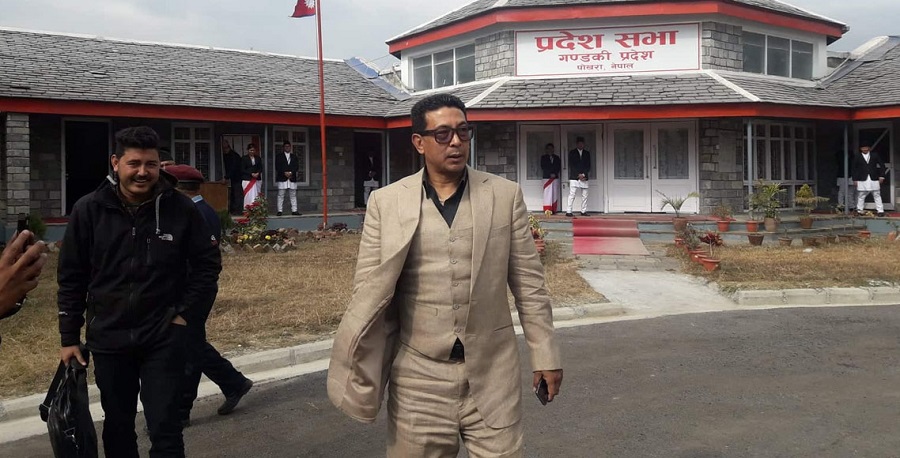 गुण्डा नाइके दीपक मनाङे फरार