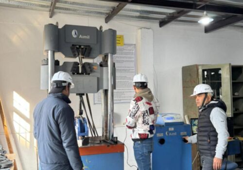 एभरेष्ट इन्जिनियरिङ कलेजमा निर्माण सामग्रीको व्यवसायिक परीक्षण