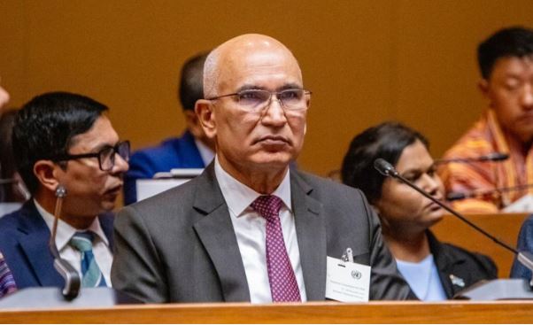 ‘स्वदेशी र विदेशी निजी लगानीलाई वृद्धि गर्न आवश्यक छ’ : अर्थमन्त्री पौडेल