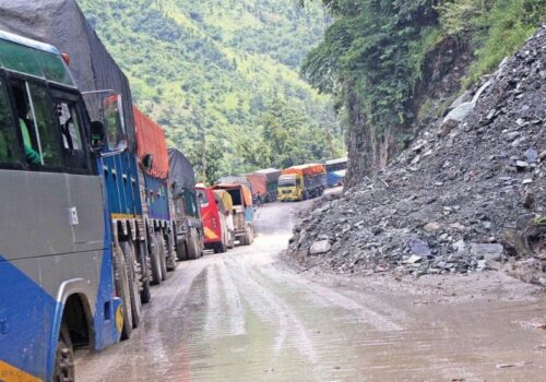 नौबिसे–मुग्लिन सडक पुस ७ देखि १३ सम्म आंशिक बन्द रहने