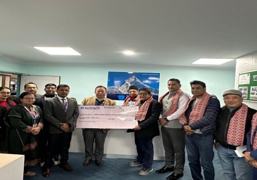 नेपाल एसबिआई बैंक लि. द्धारा नेपाल भारत मैत्री संघ, कास्कीलाई सहयोग रकम हस्तान्तरण