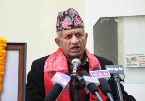 पूर्व राष्ट्रपति पार्टीको राजनीतिमा फर्किने कुरा उचित होइन : उपमहासचिव ज्ञवाली
