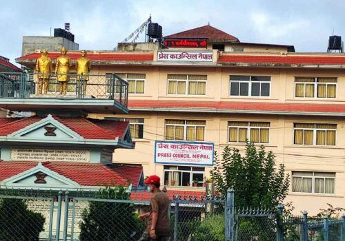बिना आधार सूचना र समाचार सम्प्रेषण गर्ने अनलाइनलाई कारबाही गर्न बाटो खुल्ला