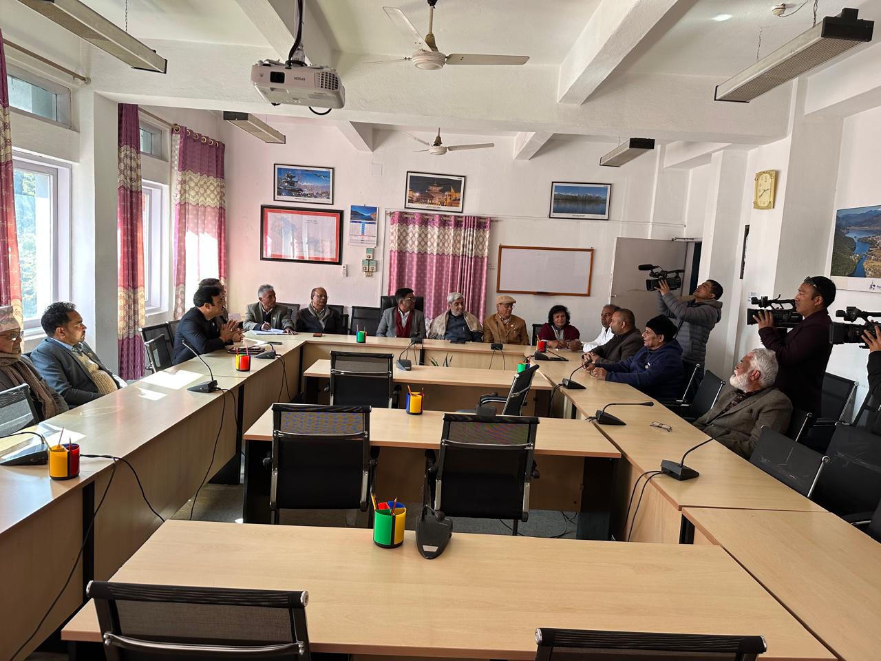 मधेश केन्द्रित गठीत कार्यदलकाे बैठक बस्दै