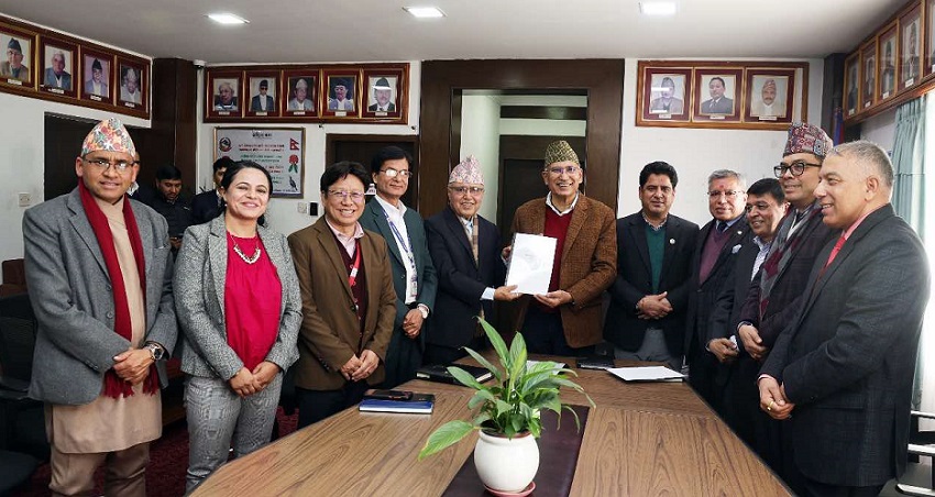 उच्चस्तरीय आर्थिक सुधार सुझाव आयोगद्धारा सरकारलाई प्रतिवेदन पेश,के-के विषय समेटिए ?