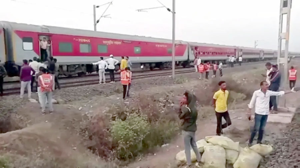 महाराष्ट्र रेल दुर्घटनामा मृत्तक नेपालीको संख्या सात पुग्यो